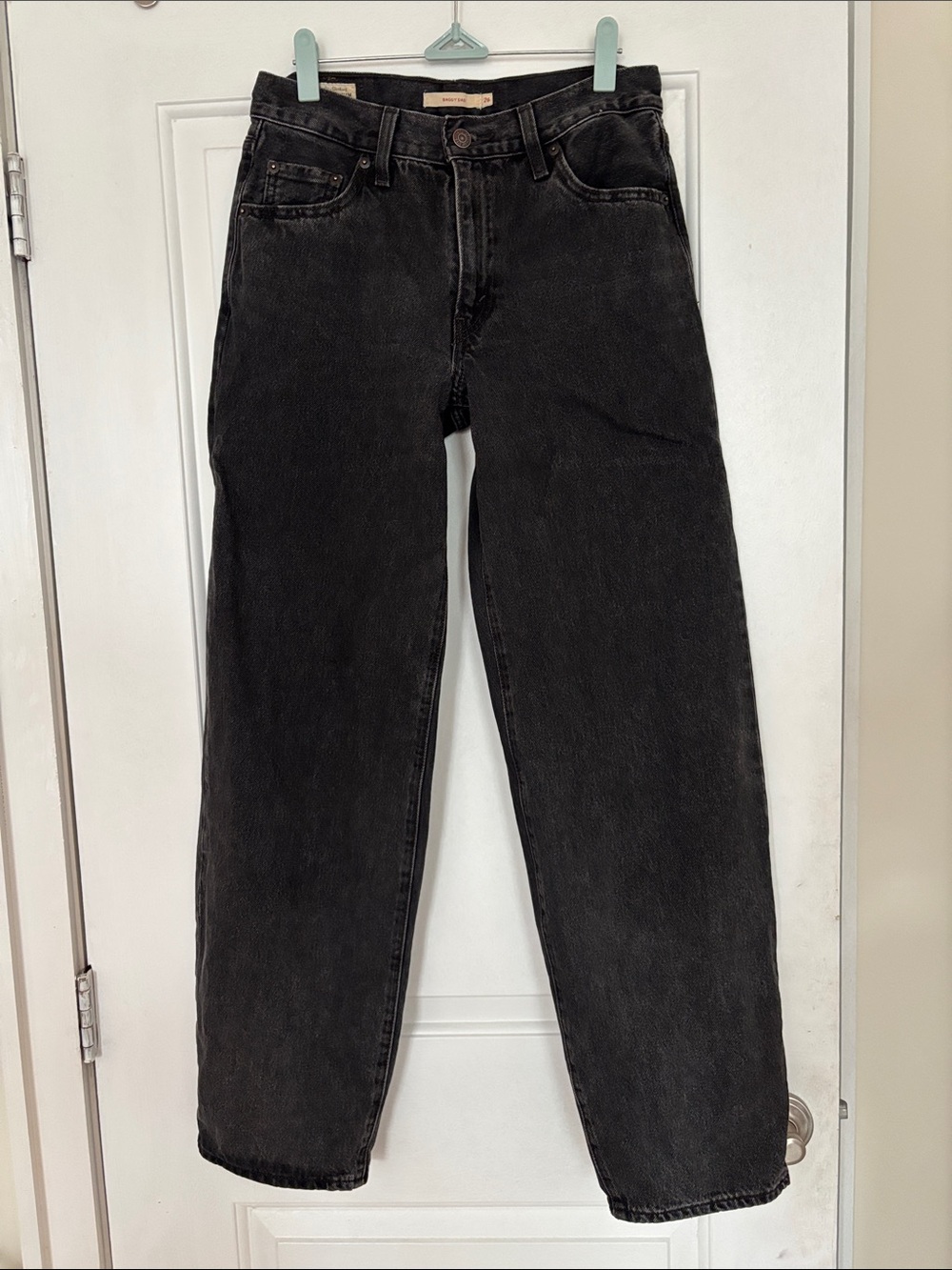 Levi’s Baggy Dad Jeans in Boot Barn (washed black) 26x32 - Picture 3 of 8
